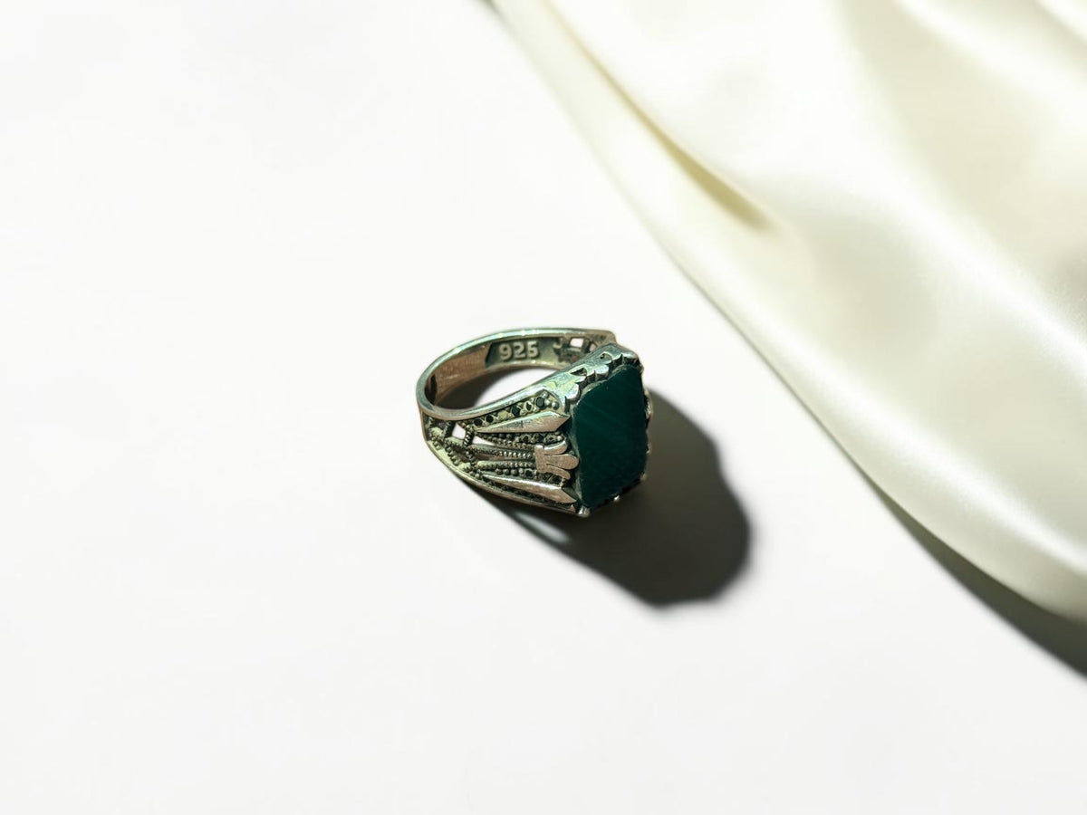 Green Aqeeq / Agate Ring