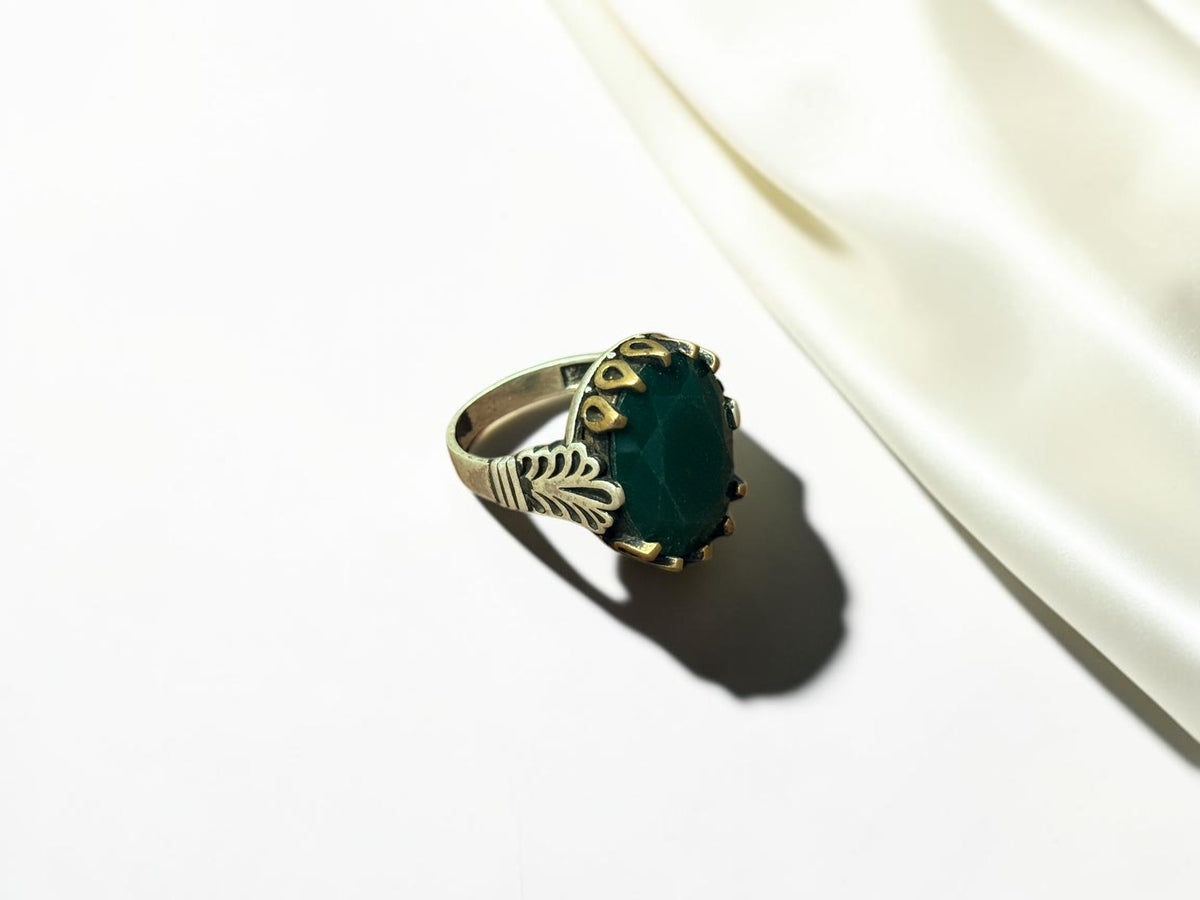 Green Aqeeq / Agate Ring