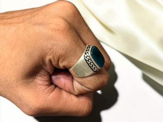Green Aqeeq / Agate Ring