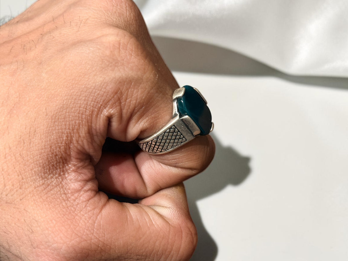 Green Aqeeq / Agate Ring