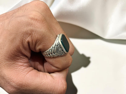 Green Aqeeq / Agate Ring