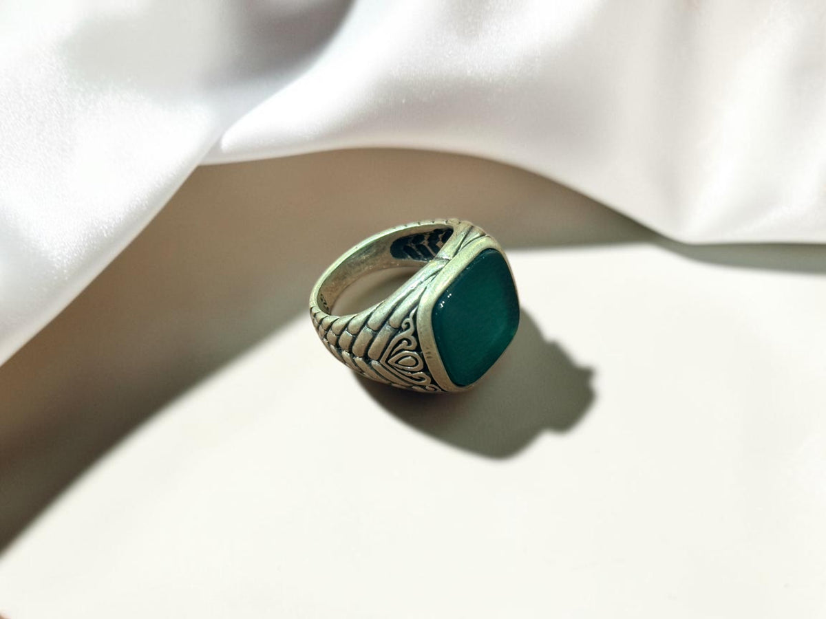 Green Aqeeq / Agate Ring