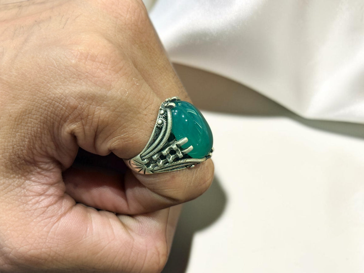 Green Aqeeq / Agate Ring