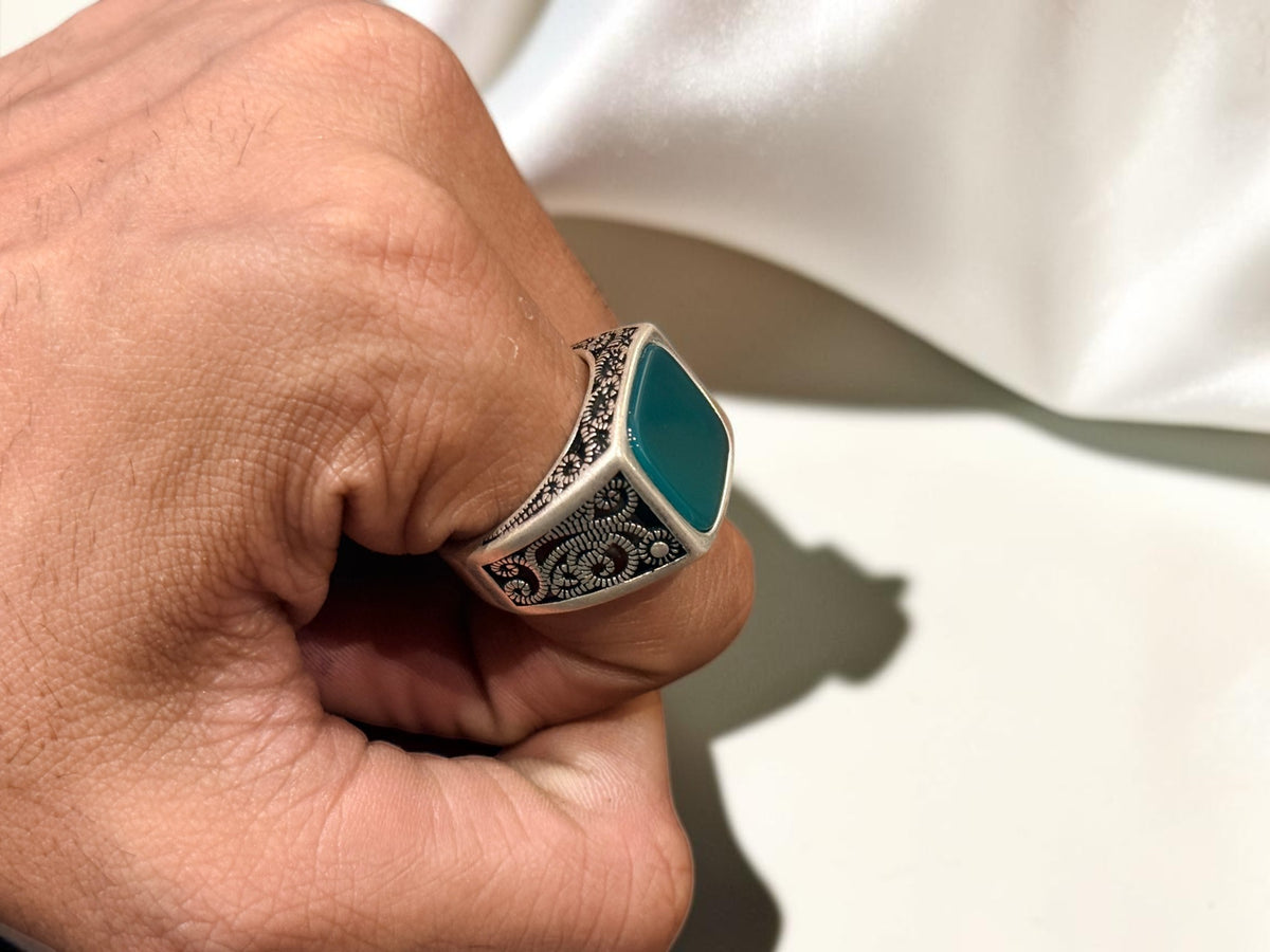 Green Aqeeq / Agate Ring
