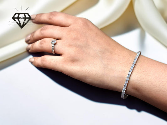 Women's Bracelet With Moissanite Gemstone