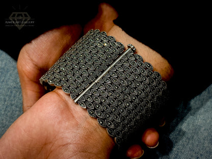 Broad size rich look Marcasite Bracelet For Women