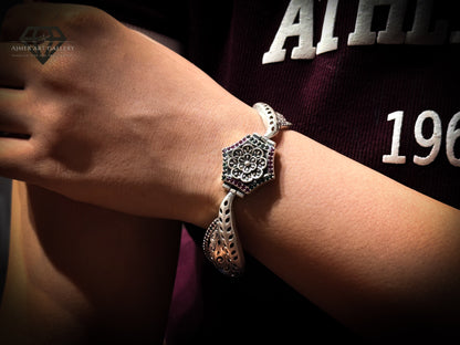 Bangle / Kada