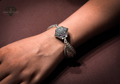 Bangle / Kada