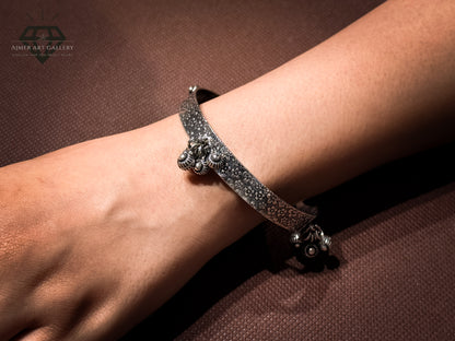 Bangle / Kada
