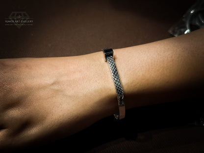 Bangle / Kada