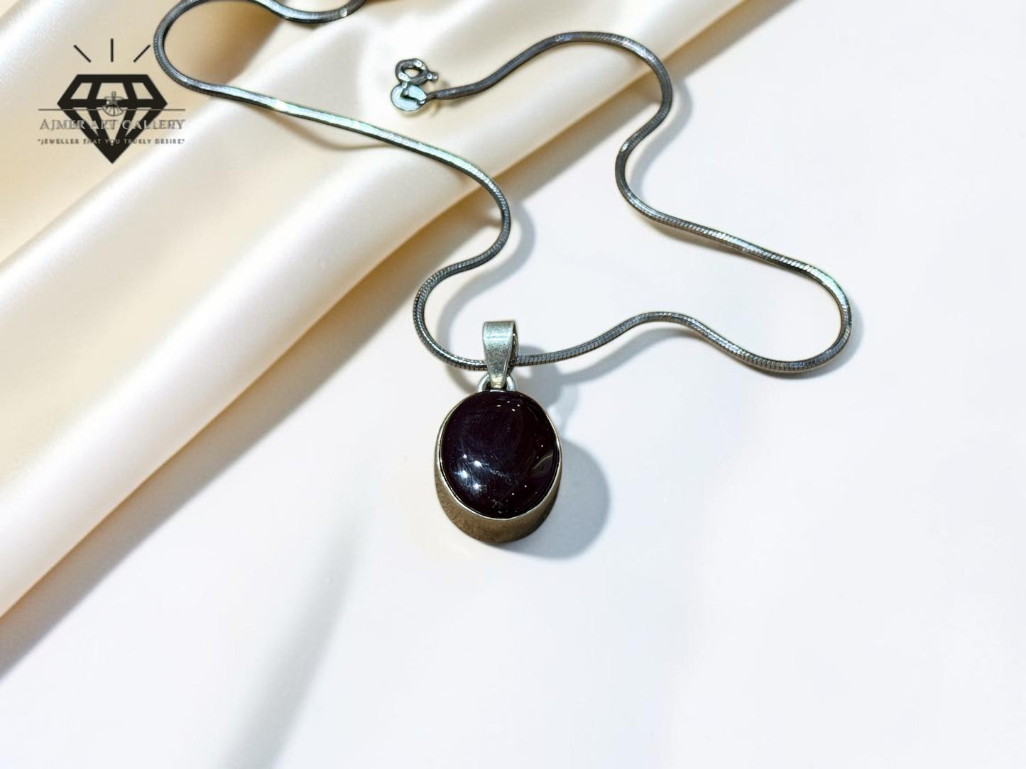 Aqeeq Gemstone Pendant