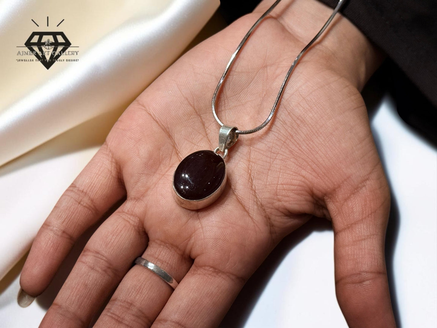 Aqeeq Gemstone Pendant