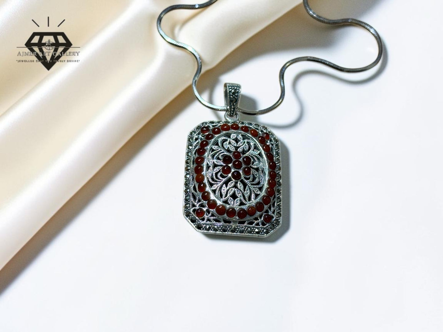 Pendant