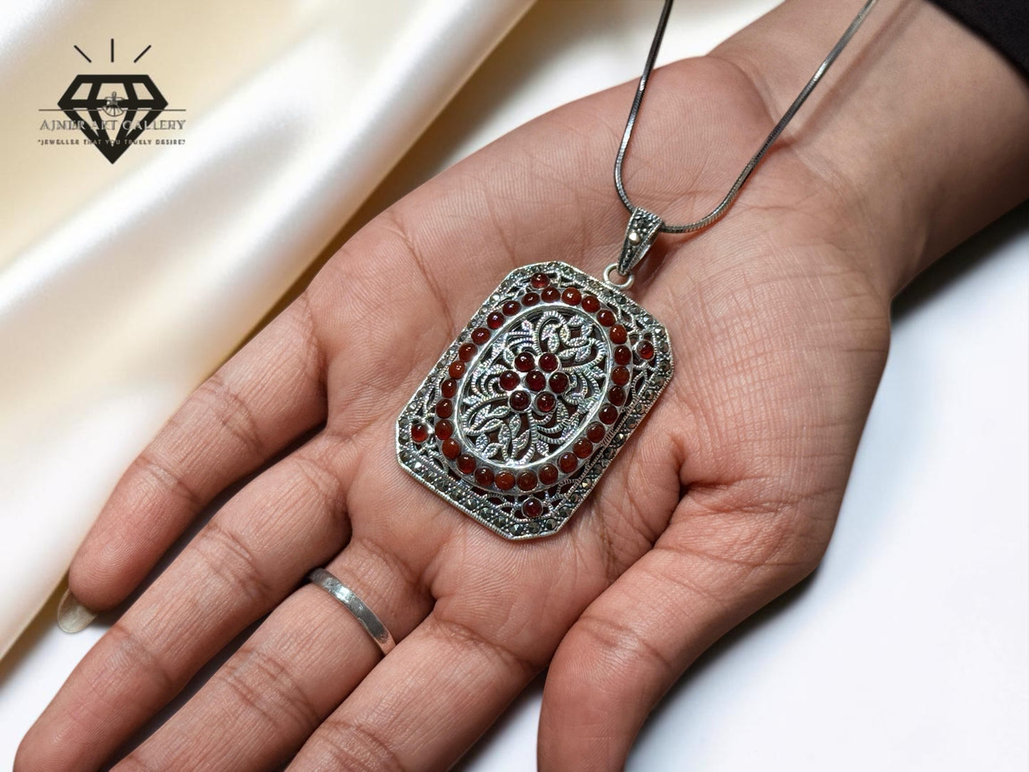 Pendant