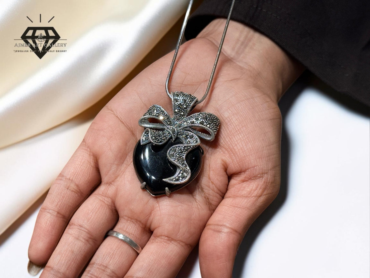Pendant
