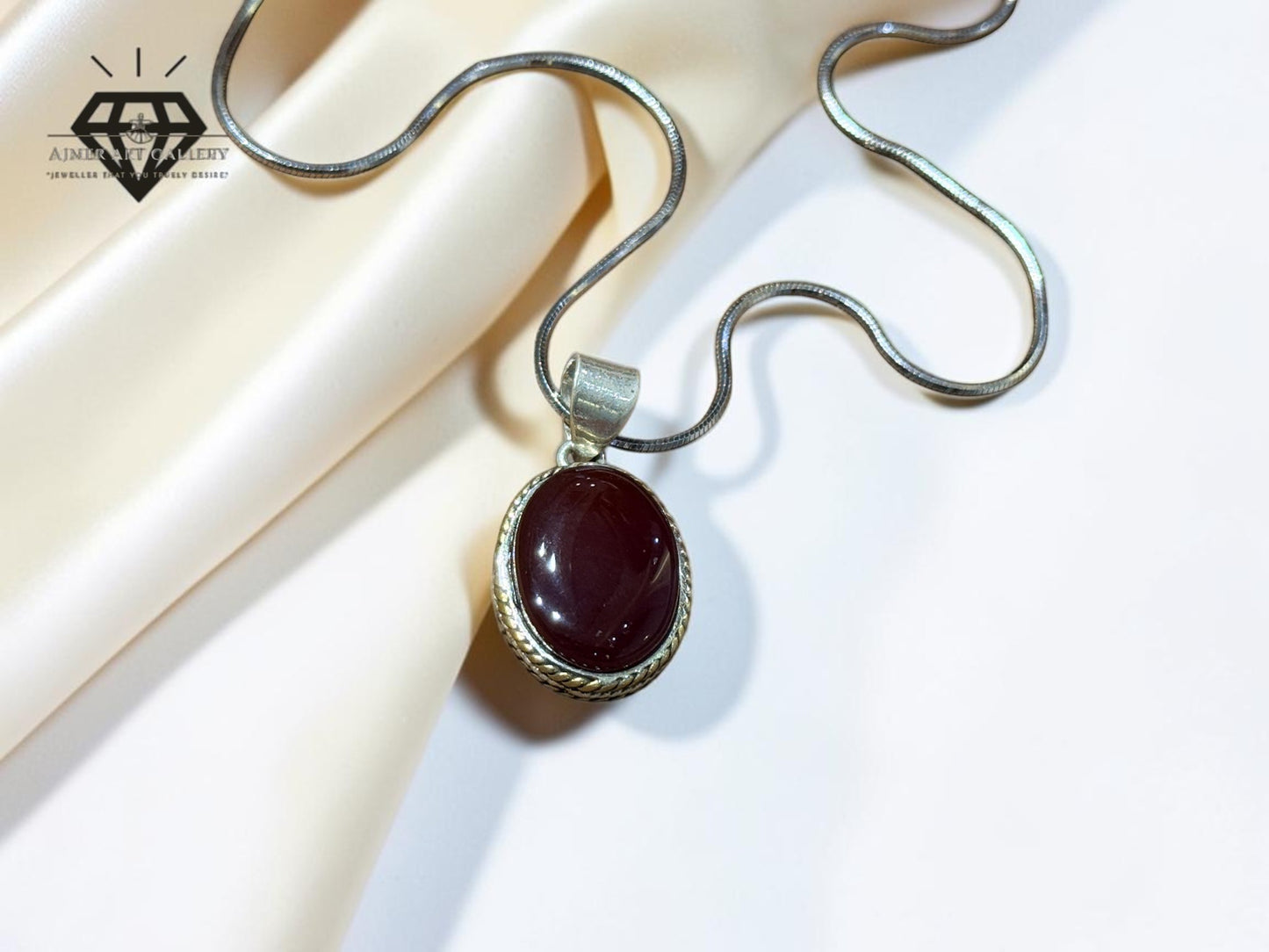 Aqeeq Gemstone Pendant