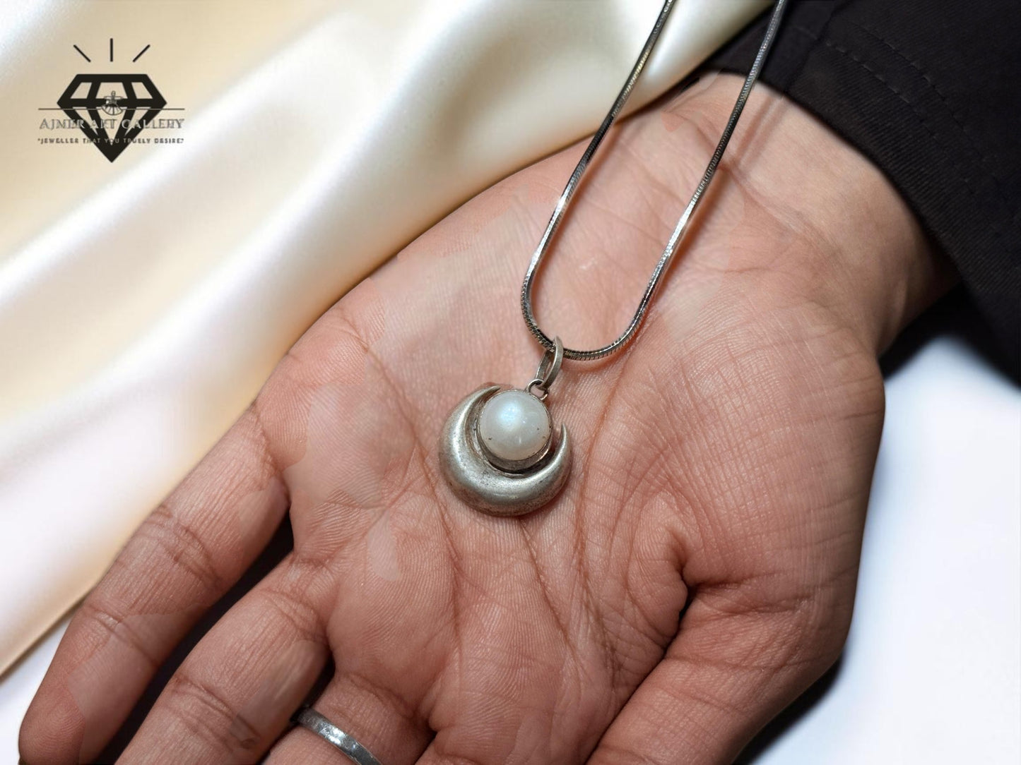 Pendant