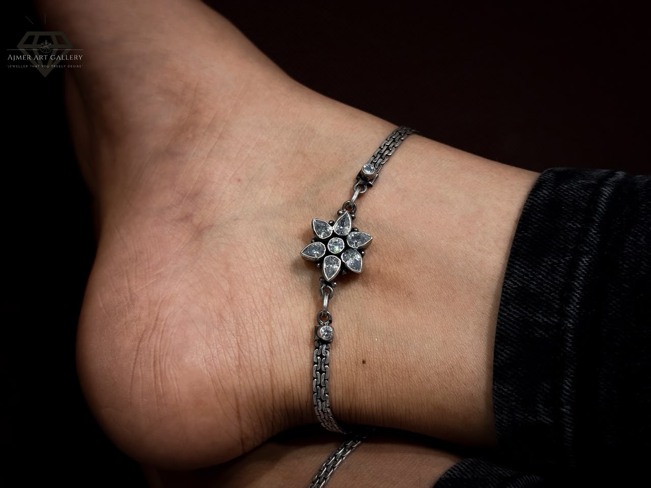 Premium Traditional Design Payal