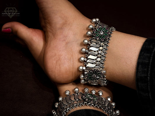 Premium Traditional Design Payal